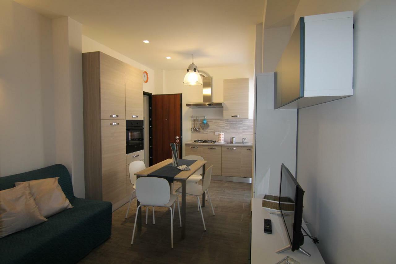 Appartamento Zona Torregalli_Nuvola Rossa Florencia Exterior foto
